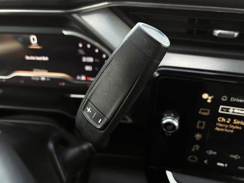 GMC Sierra 2500HD Denali Crew Cab 4WD SB 2024