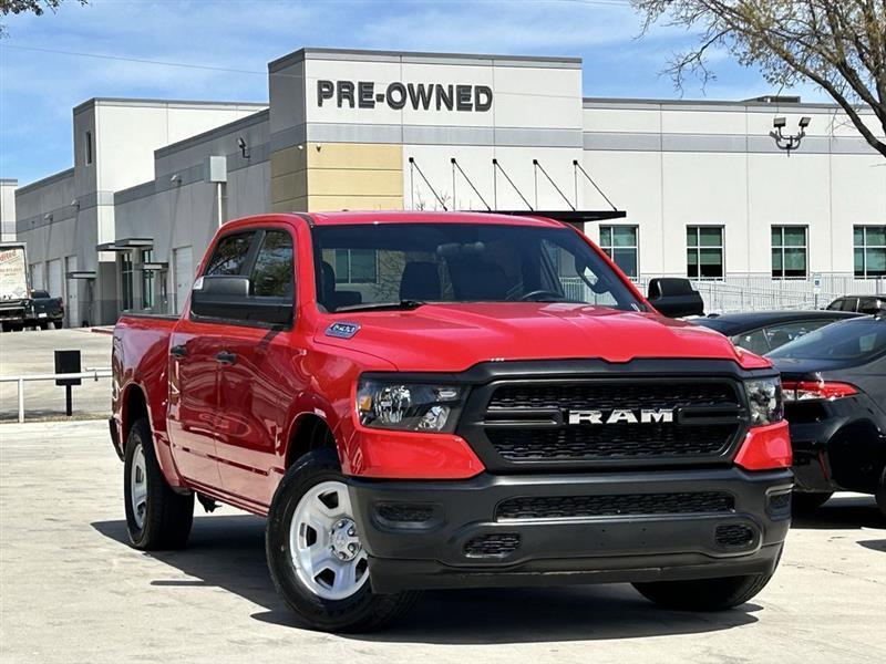 RAM 1500 Tradesman Crew Cab SWB 4WD 2024