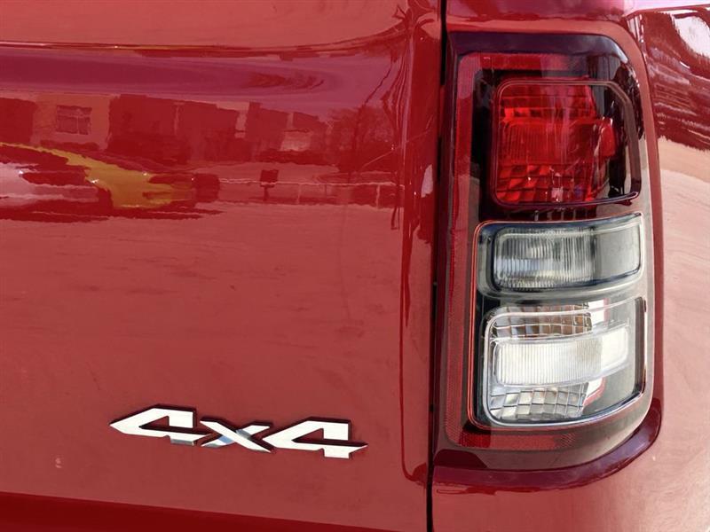 RAM 1500 Tradesman Crew Cab SWB 4WD 2024