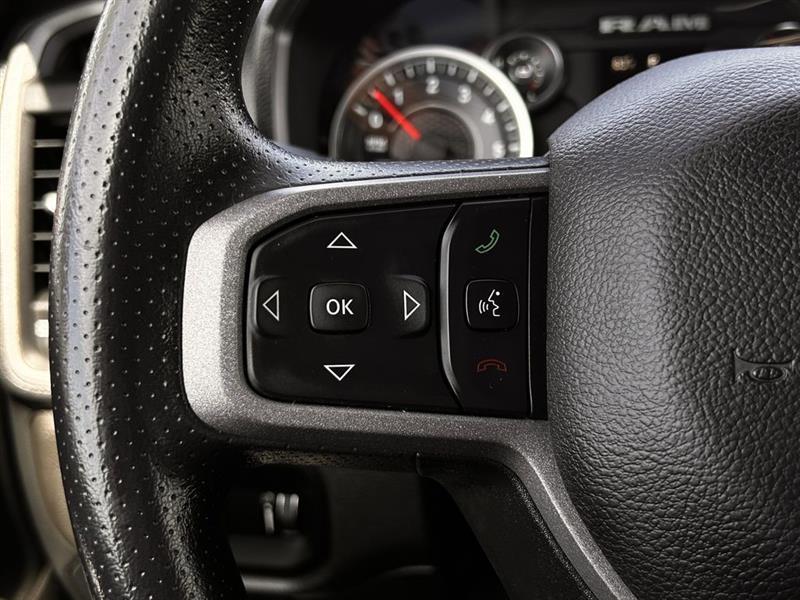 RAM 1500 Tradesman Crew Cab SWB 4WD 2024