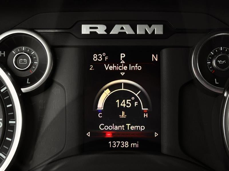 RAM 1500 Tradesman Crew Cab SWB 4WD 2024