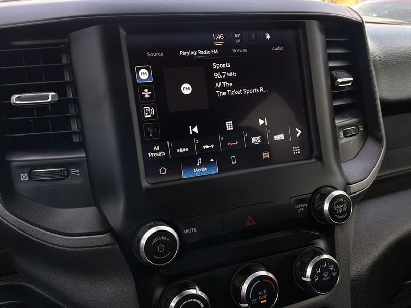 RAM 1500 Tradesman Crew Cab SWB 4WD 2024