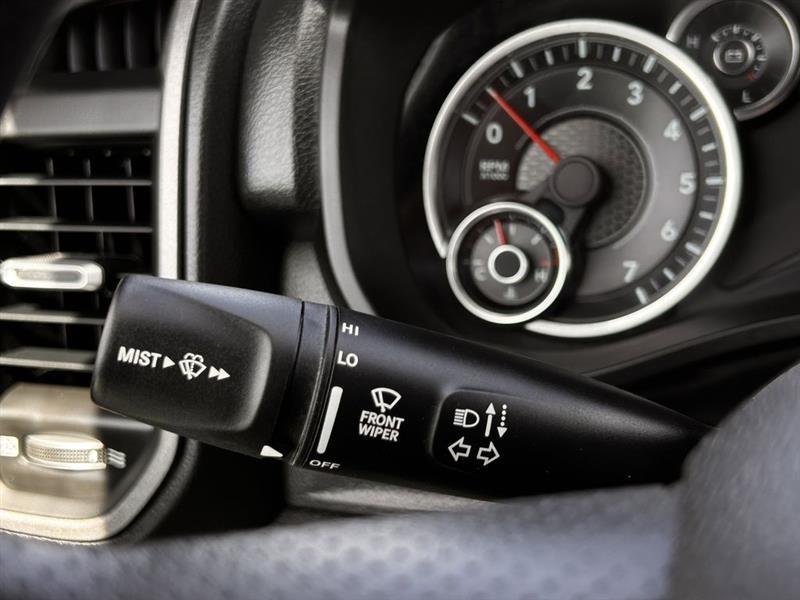 RAM 1500 Tradesman Crew Cab SWB 4WD 2024