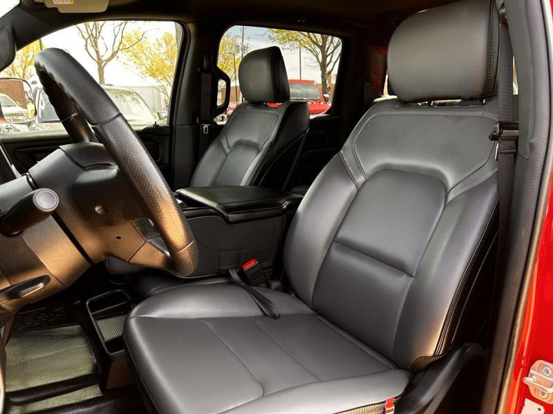 RAM 1500 Tradesman Crew Cab SWB 4WD 2024