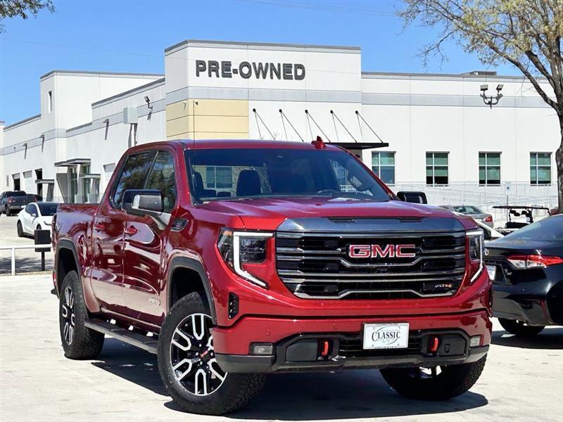 GMC Sierra 1500 AT4 Crew Cab 4WD 2024