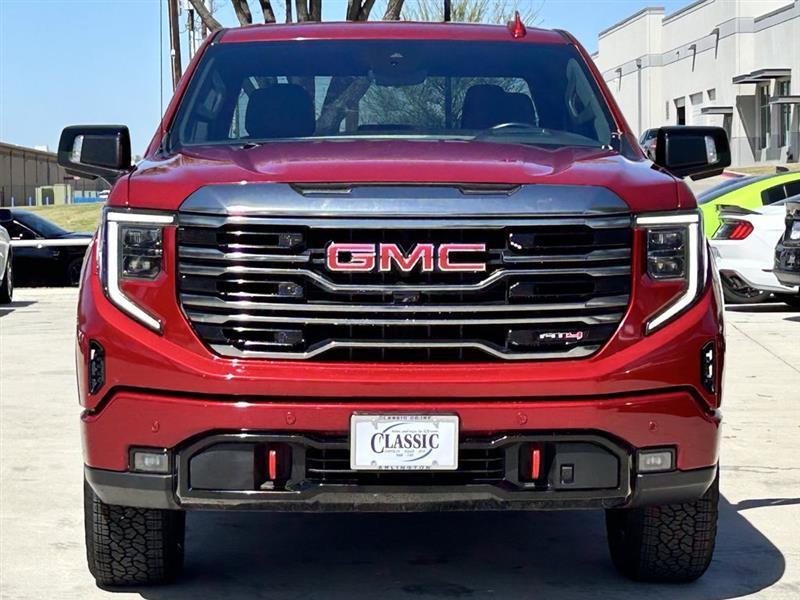 GMC Sierra 1500 AT4 Crew Cab 4WD 2024