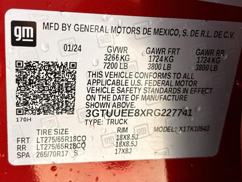 GMC Sierra 1500 AT4 Crew Cab 4WD 2024