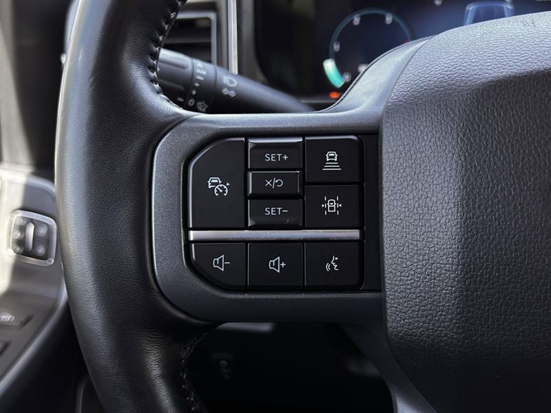 Ford F-250 SD Lariat Crew Cab 4WD 2023