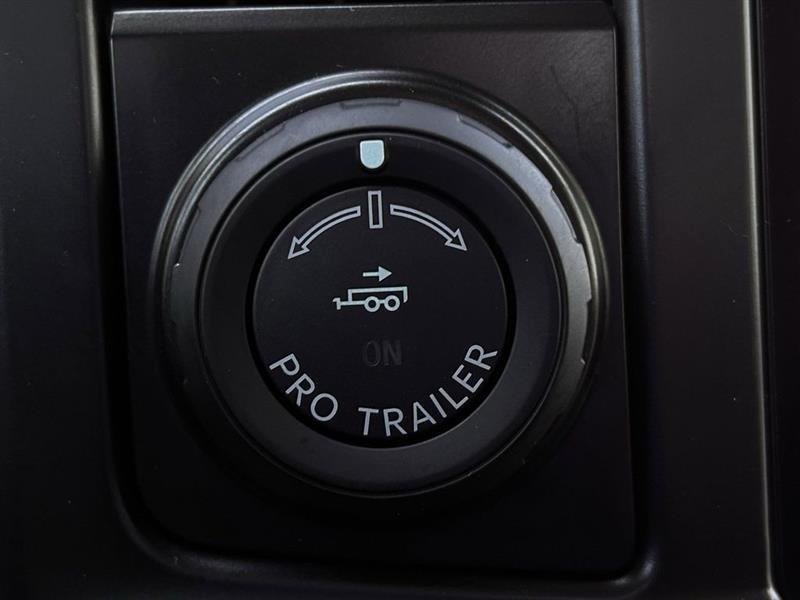 Ford F-250 SD Lariat Crew Cab 4WD 2023