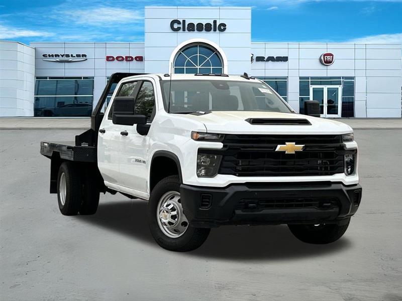 2025 Chevrolet Silverado 3500HD Work Truck Crew Cab 4WD