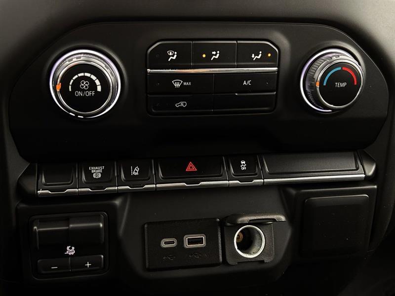 Chevrolet Silverado 3500HD Work Truck Crew Cab 4WD 2025