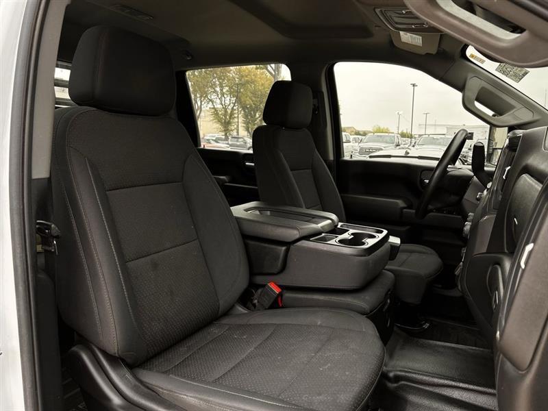 Chevrolet Silverado 3500HD Work Truck Crew Cab 4WD 2025