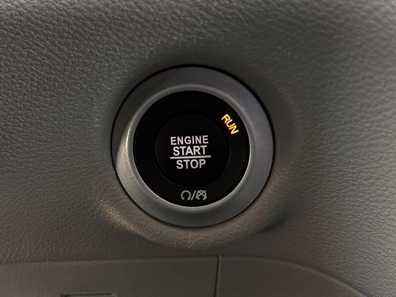 Chrysler Pacifica Touring L 2024