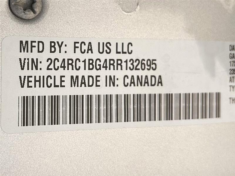 Chrysler Pacifica Touring L 2024