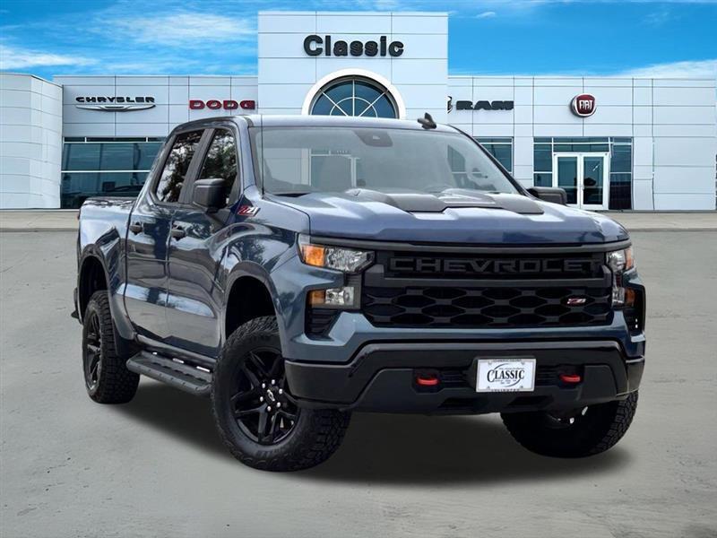 2024 Chevrolet Silverado 1500 Trail Boss Custom Crew Cab 4WD