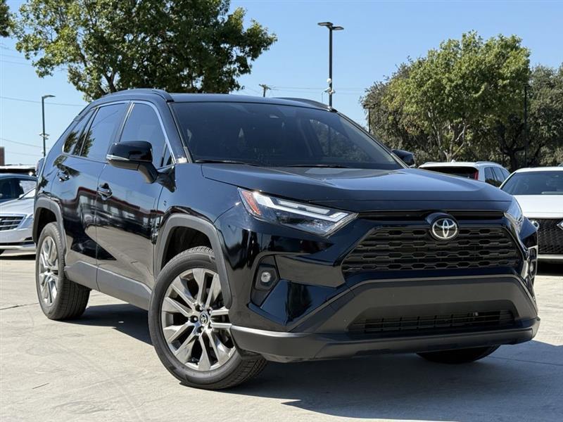 Toyota RAV4 XLE Premium 2022