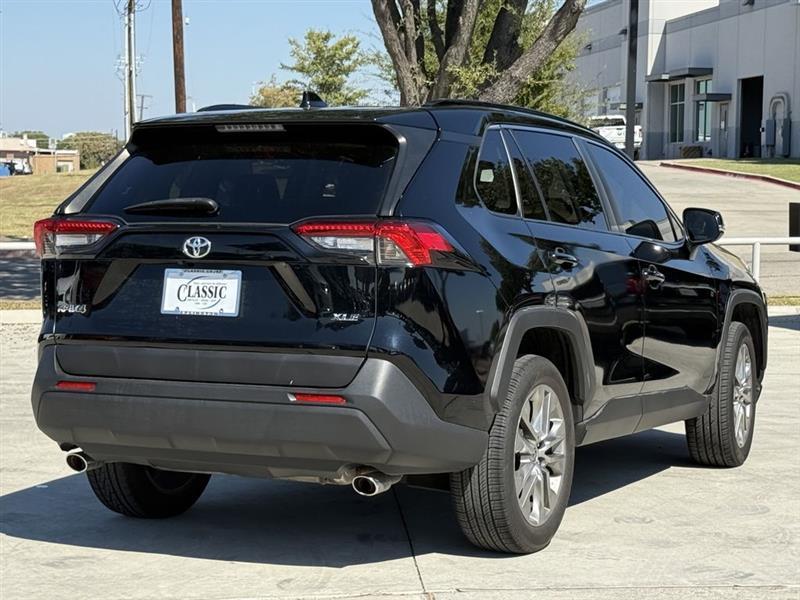 Toyota RAV4 XLE Premium 2022