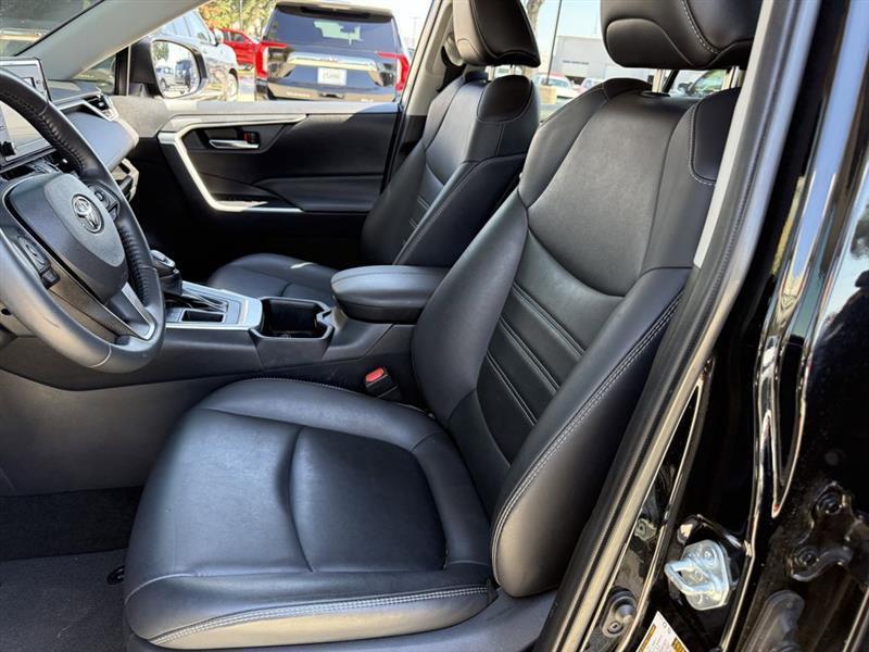 Toyota RAV4 XLE Premium 2022