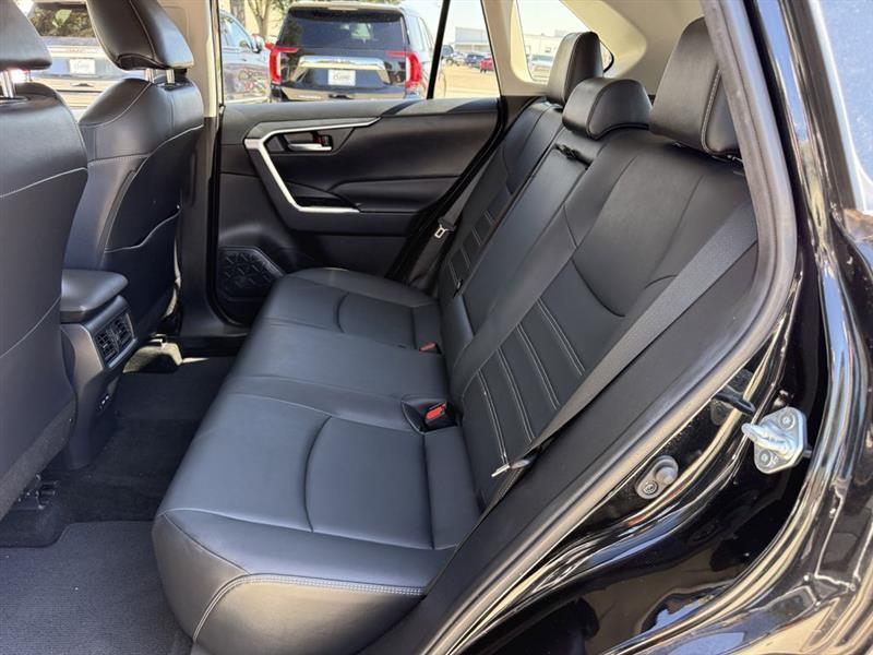 Toyota RAV4 XLE Premium 2022