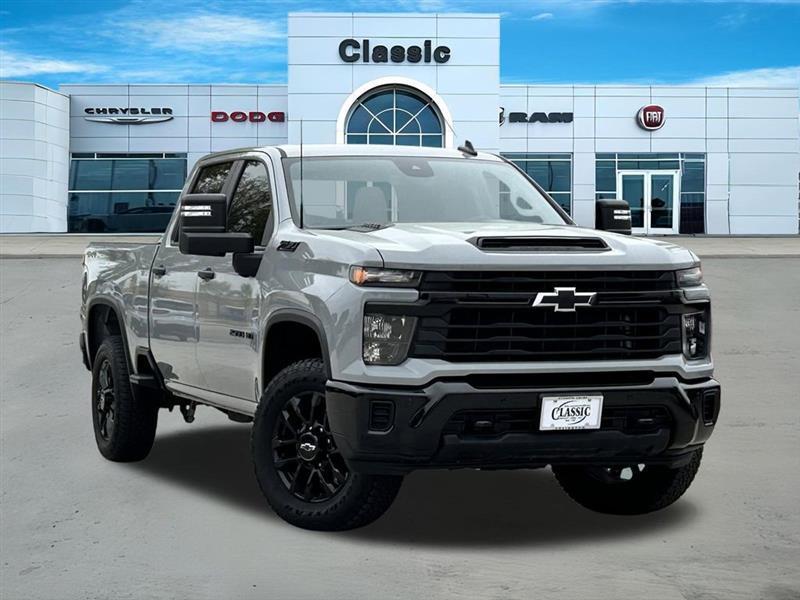 2025 Chevrolet Silverado 2500HD Custom Crew Cab Long Box 4WD