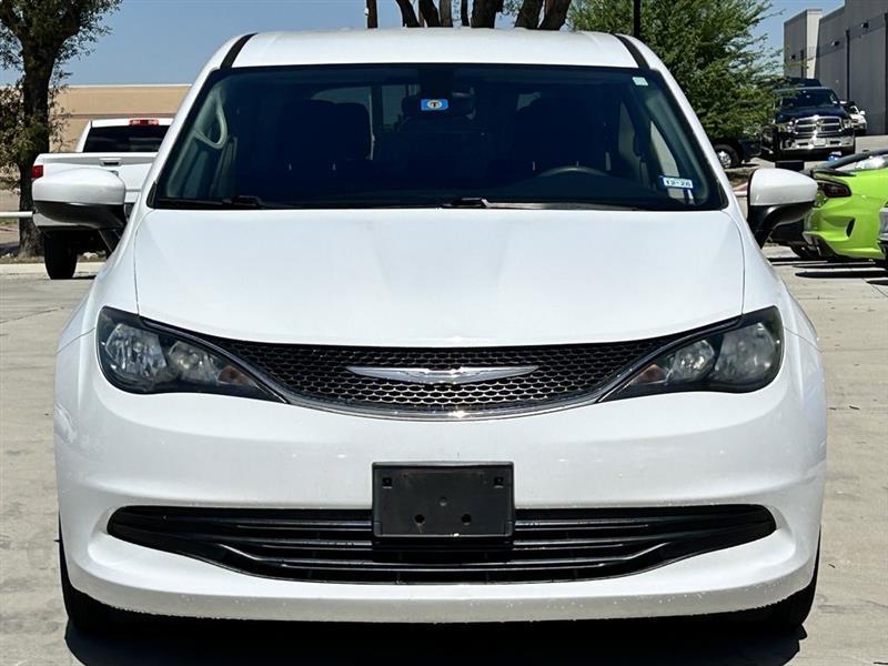 Chrysler Pacifica Touring 2017