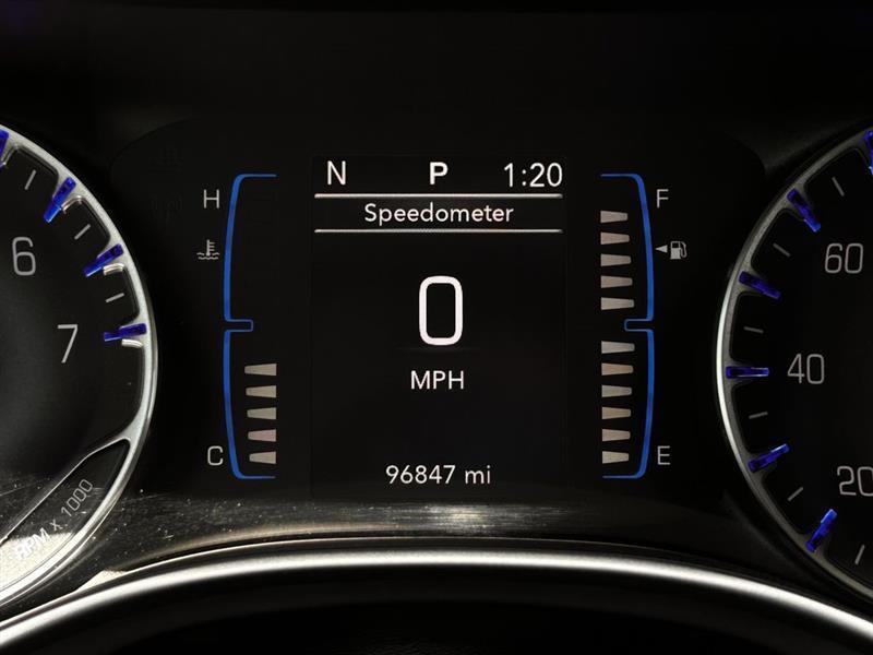 Chrysler Pacifica Touring 2017