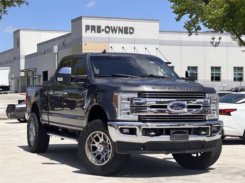 Ford F-250 SD Lariat Crew Cab 4WD 2019