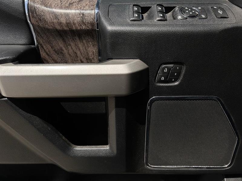 Ford F-250 SD Lariat Crew Cab 4WD 2019