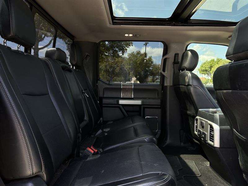 Ford F-250 SD Lariat Crew Cab 4WD 2019