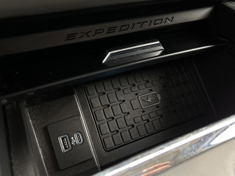 Ford Expedition MAX XLT 4WD 2024