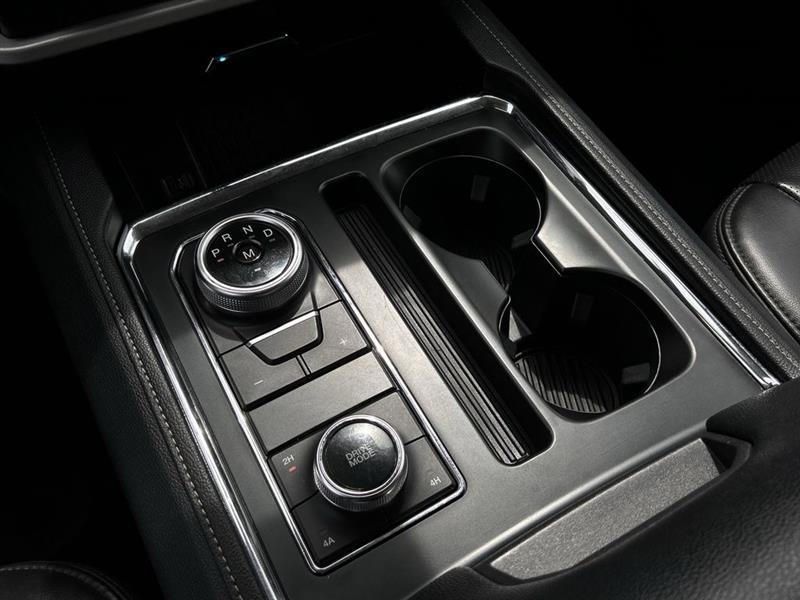 Ford Expedition MAX XLT 4WD 2024