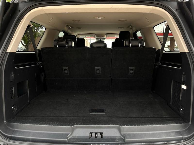 Ford Expedition MAX XLT 4WD 2024