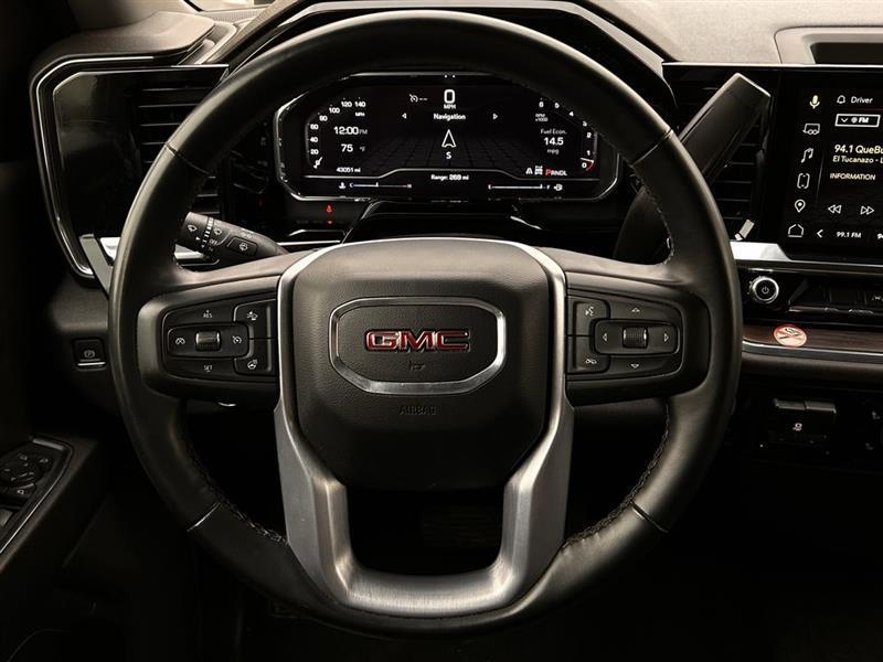 GMC Sierra 1500 SLT Crew Cab 4WD 2025