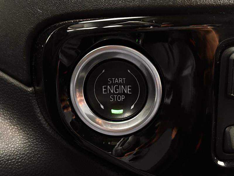 GMC Sierra 1500 SLT Crew Cab 4WD 2025