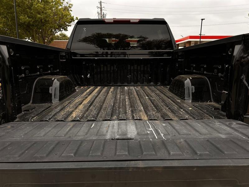 GMC Sierra 1500 SLT Crew Cab 4WD 2025