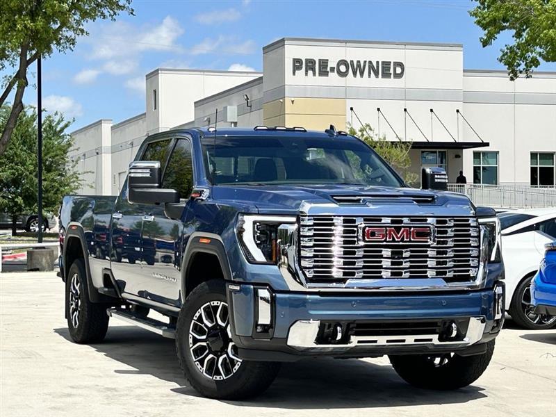 GMC Sierra 3500HD Denali Crew Cab 4WD 2025