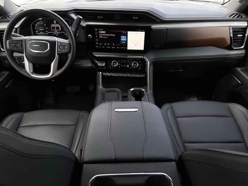 GMC Sierra 3500HD Denali Crew Cab 4WD 2025