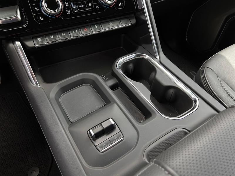 GMC Sierra 3500HD Denali Crew Cab 4WD 2025