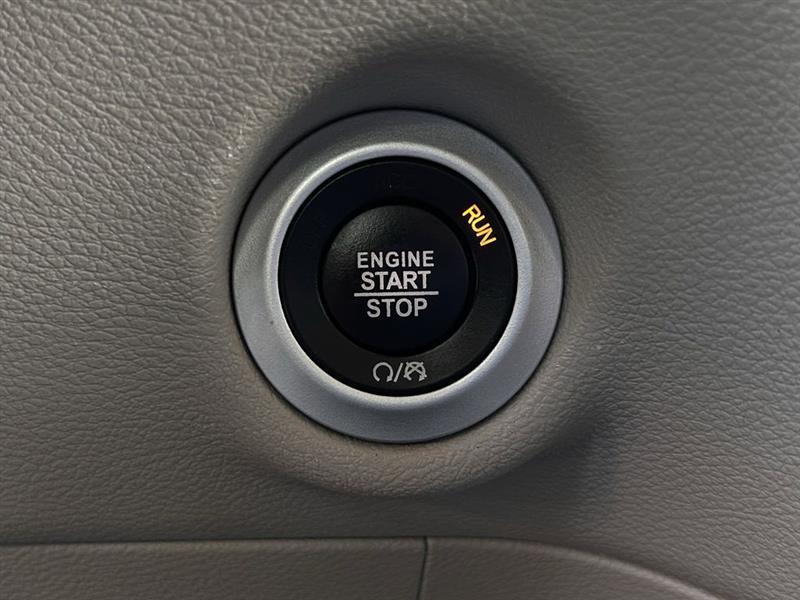 Chrysler Pacifica Touring L 2024