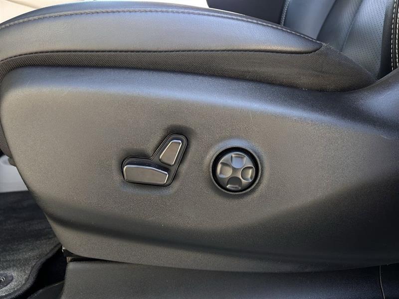 Chrysler Pacifica Touring L 2024