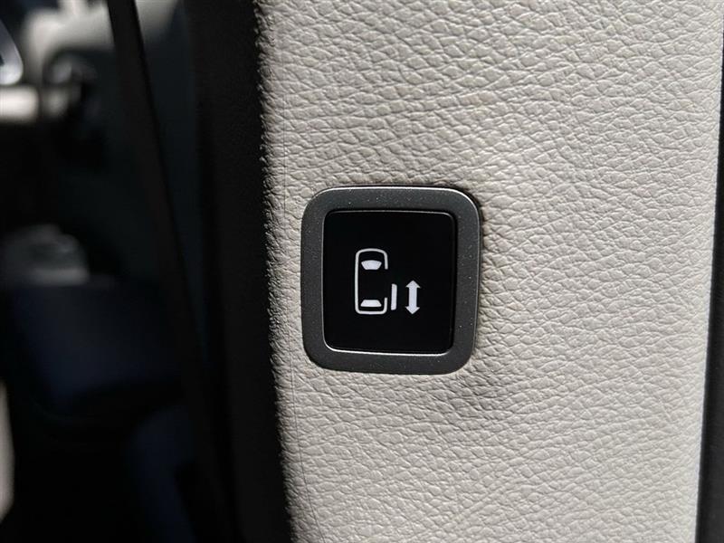 Chrysler Pacifica Touring L 2024