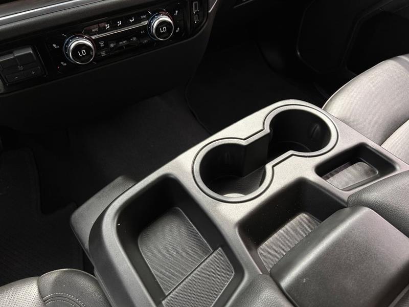 GMC Sierra 1500 SLT Crew Cab 4WD 2025