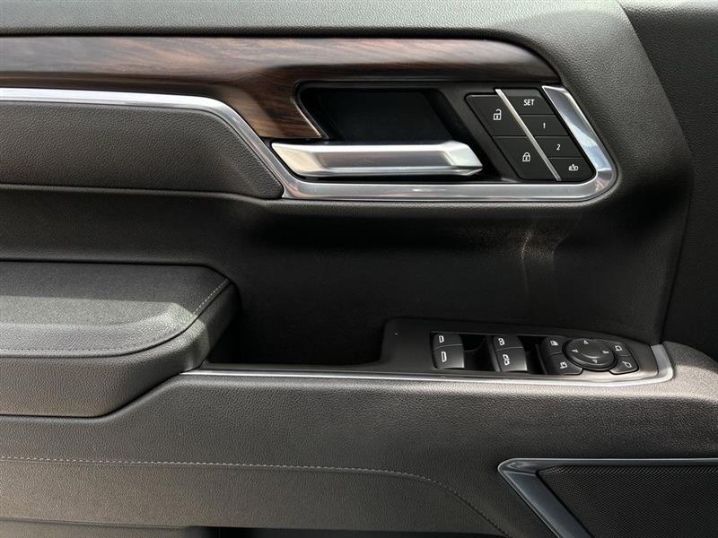 GMC Sierra 1500 SLT Crew Cab 4WD 2025