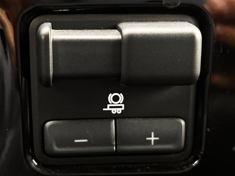 GMC Sierra 1500 SLT Crew Cab 2WD 2025