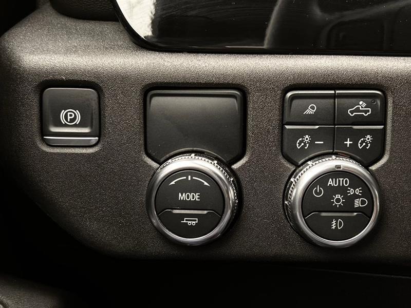 GMC Sierra 1500 SLT Crew Cab 2WD 2025