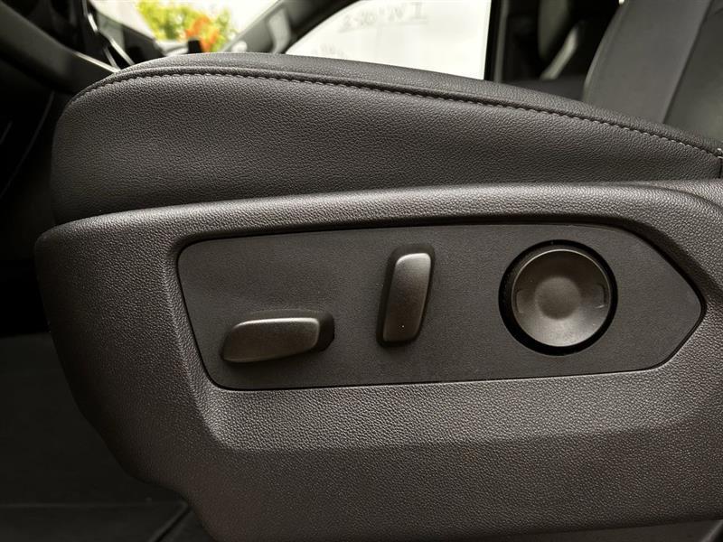 GMC Sierra 1500 SLT Crew Cab 2WD 2025