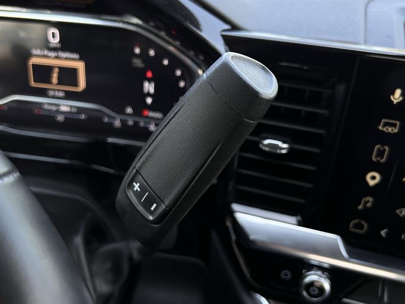 GMC Sierra 1500 SLT Crew Cab 2WD 2025