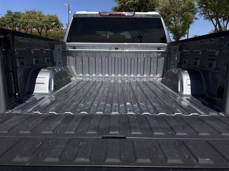 GMC Sierra 1500 SLT Crew Cab 2WD 2025