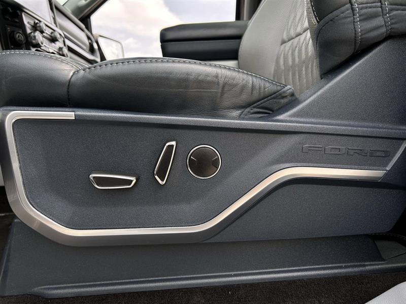 Ford F-150 Lariat SuperCrew 5.5-ft. Bed 4WD 2022