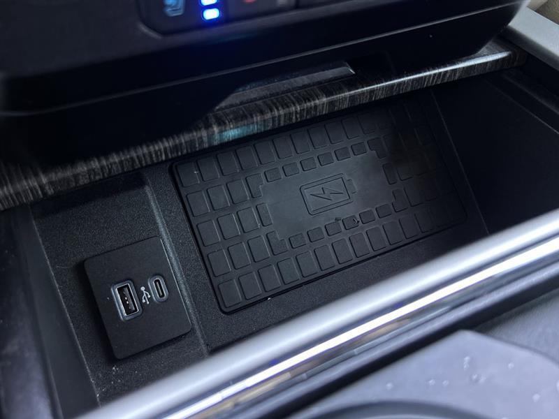 Ford F-250 SD Lariat Crew Cab 4WD 2020